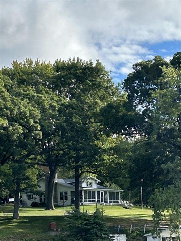 607C Illinois Avenue, Green Lake, WI 54941