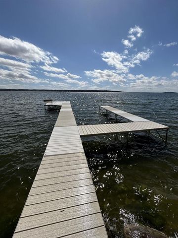 607C Illinois Avenue, Green Lake, WI 54941