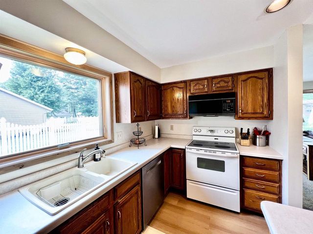 2830 S 4th Street, Wisconsin Rapids, WI 54494