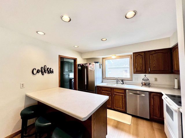 2830 S 4th Street, Wisconsin Rapids, WI 54494