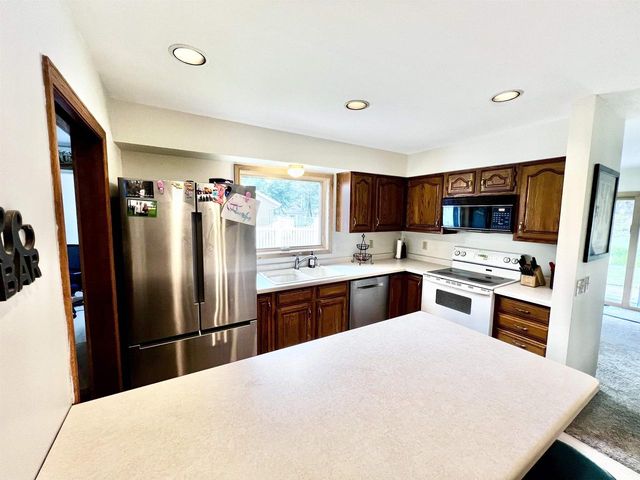 2830 S 4th Street, Wisconsin Rapids, WI 54494