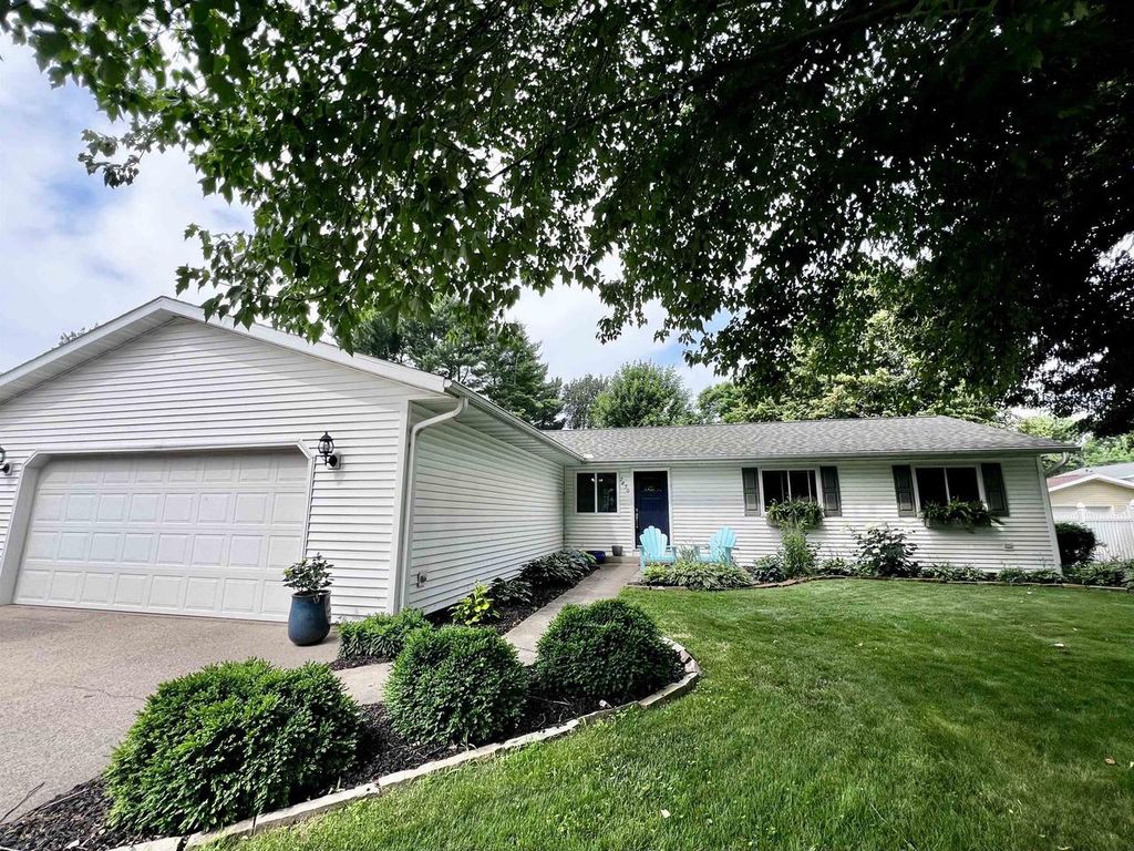 2830 S 4th Street, Wisconsin Rapids, WI 54494