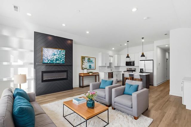 4739 S Indiana Avenue, Chicago, IL 60615