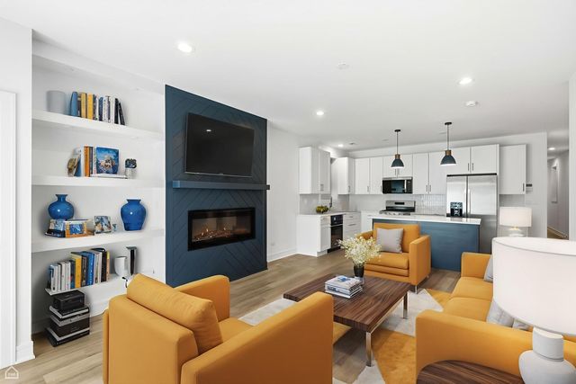 4739 S Indiana Avenue, Chicago, IL 60615