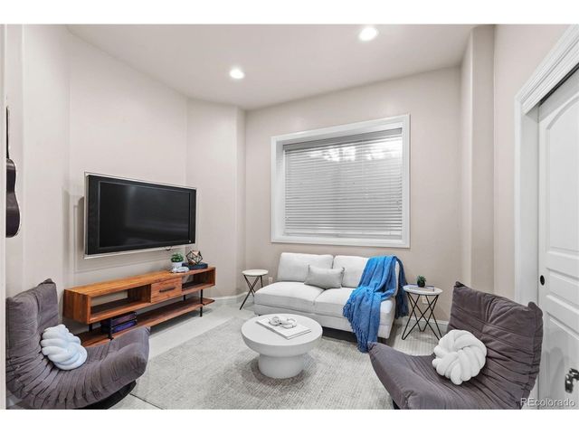 8151 E 6th Ave, Denver, CO 80230