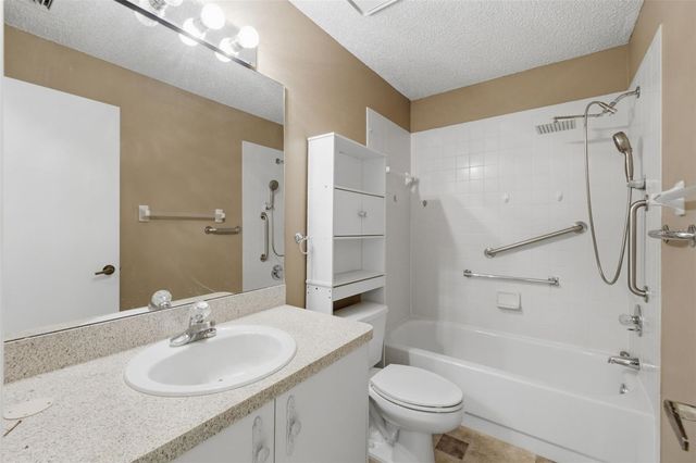 6525 PINE WALK DRIVE, New Port Richey, FL 34655