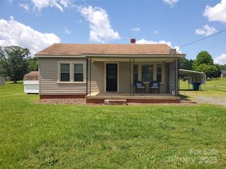 3558 Sunset Grill Street, Connelly Springs, NC 28612