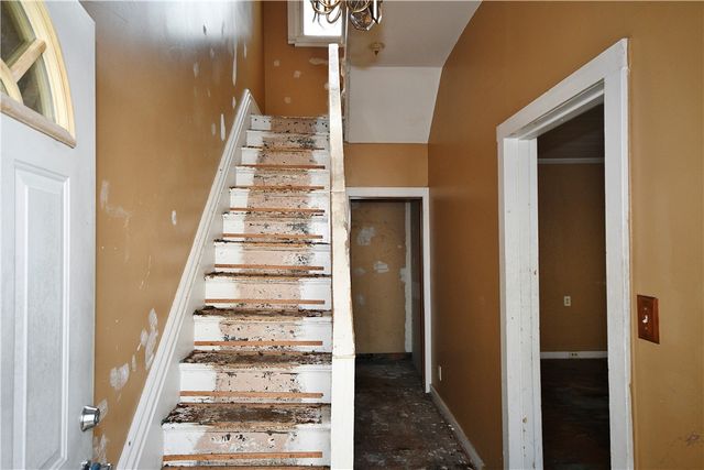 132 John St, Mt Oliver, PA 15210