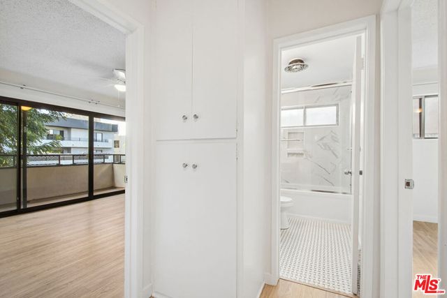 7540 Hampton 202, West Hollywood, CA 90046