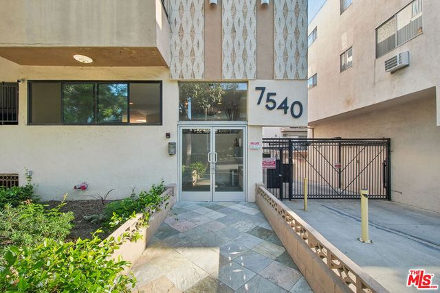 7540 Hampton 202, West Hollywood, CA 90046
