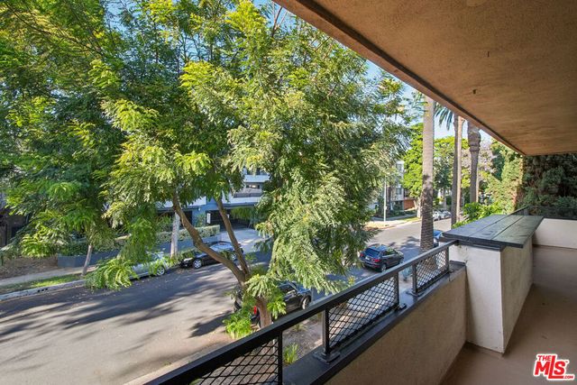 7540 Hampton 202, West Hollywood, CA 90046