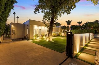 20141 Wells Drive, Woodland Hills, CA 91364