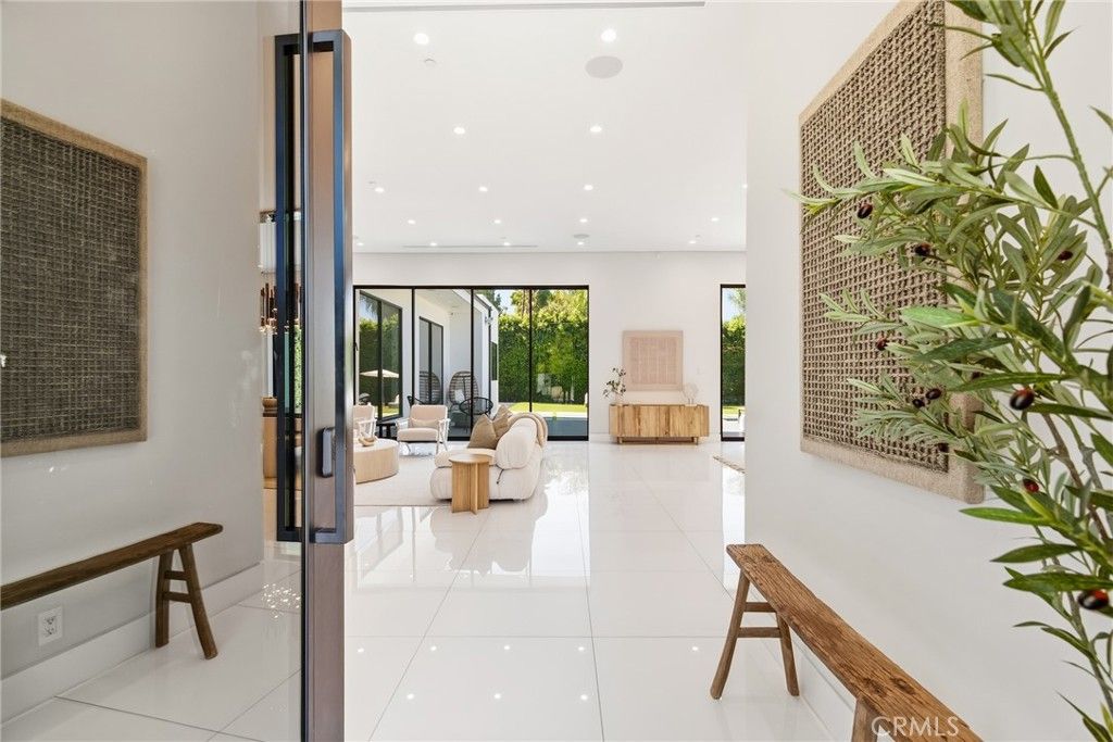 20141 Wells Drive, Woodland Hills, CA 91364 — photo 5