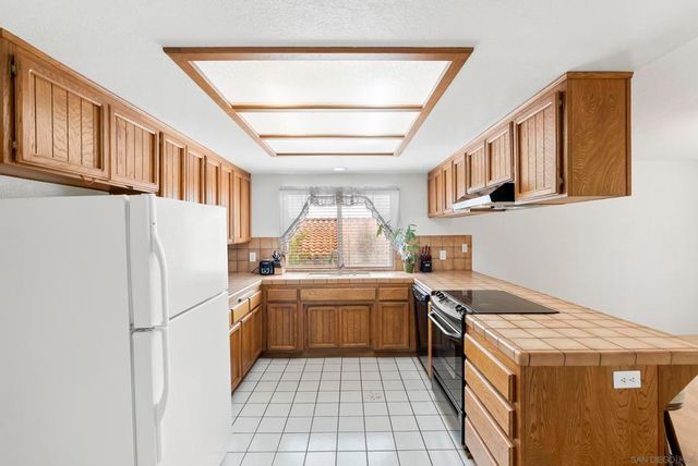 23556 Barona Mesa Rd, Ramona, CA 92065