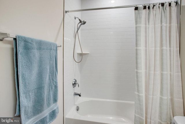 18351 MOSS GARDEN RD, Dumfries, VA 22026