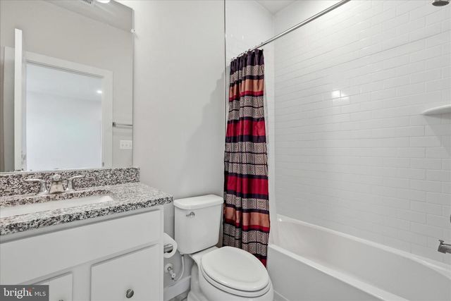 18351 MOSS GARDEN RD, Dumfries, VA 22026