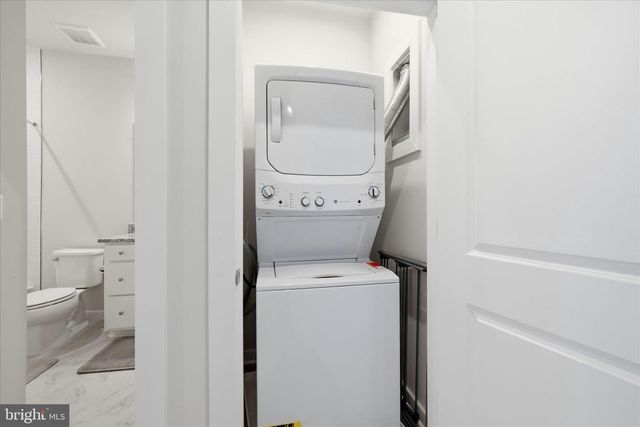 18351 MOSS GARDEN RD, Dumfries, VA 22026