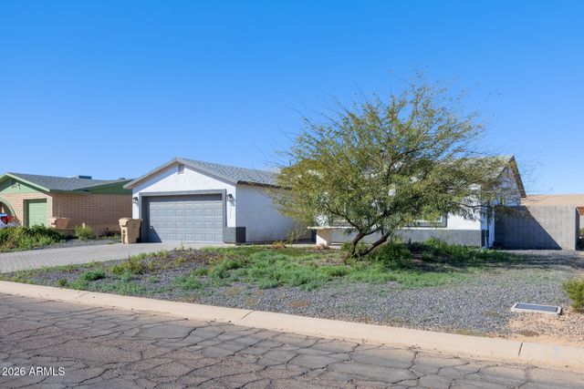 8372 W TERESITA Drive, Arizona City, AZ 85123