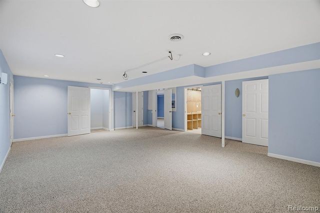 3265 Galaxy Boulevard, Sterling Heights, MI 48314