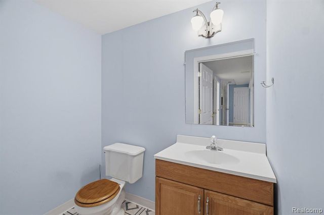 3265 Galaxy Boulevard, Sterling Heights, MI 48314