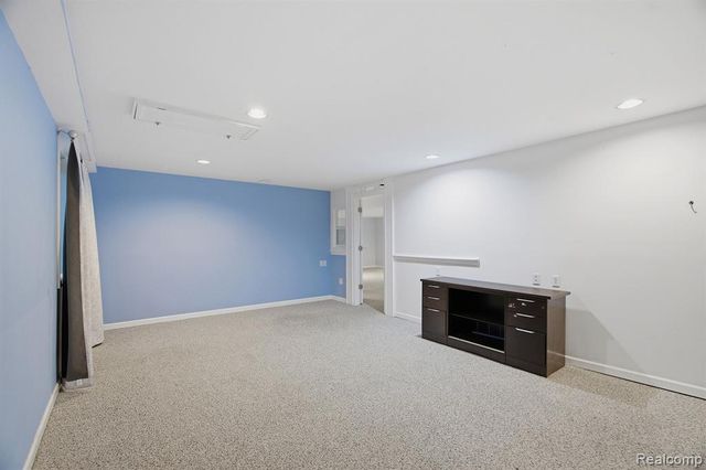 3265 Galaxy Boulevard, Sterling Heights, MI 48314