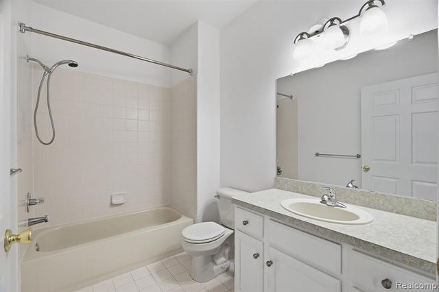 3265 Galaxy Boulevard, Sterling Heights, MI 48314