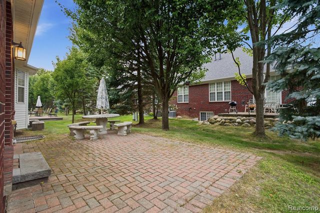 3265 Galaxy Boulevard, Sterling Heights, MI 48314