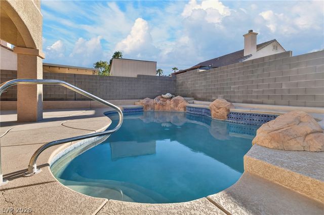 605 Lively Fiesta Way, Henderson, NV 89015