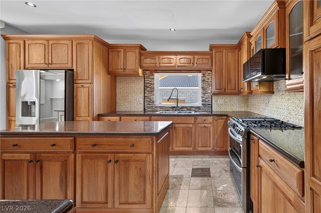 605 Lively Fiesta Way, Henderson, NV 89015