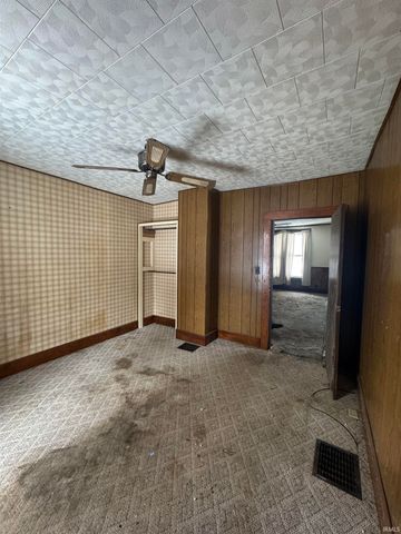 401 W Brummitt Street, Owensville, IN 47665