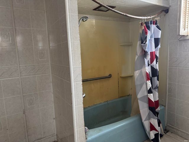 401 W Brummitt Street, Owensville, IN 47665