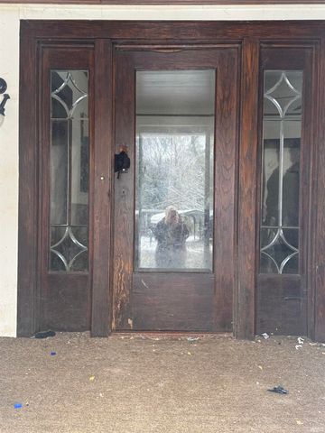 401 W Brummitt Street, Owensville, IN 47665