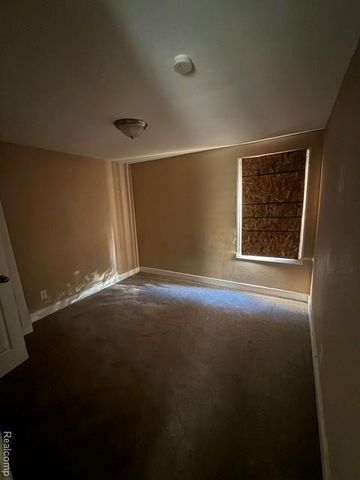 14975 Stansbury Street, Detroit, MI 48227