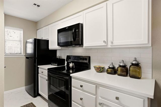 14307 N Pennsylvania Avenue 3H, Oklahoma City, OK 73134