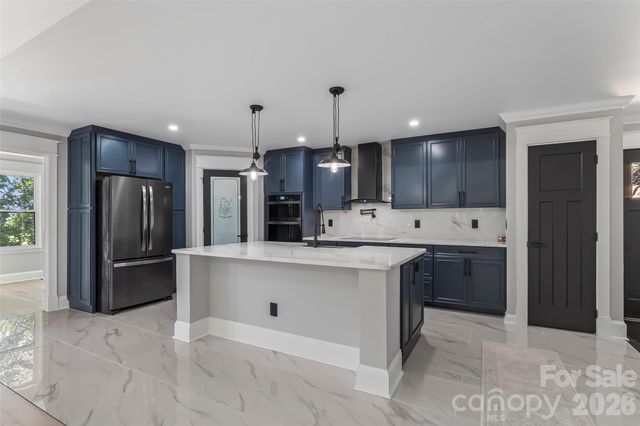 276 Coopers Drive, Hendersonville, NC 28739
