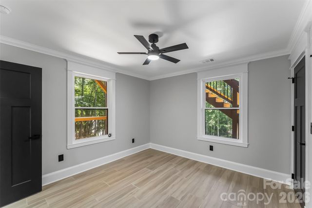 276 Coopers Drive, Hendersonville, NC 28739