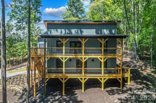 276 Coopers Drive, Hendersonville, NC 28739