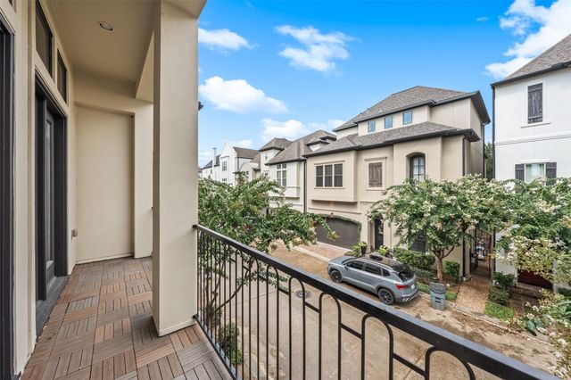 1629 Upland Lakes, Houston, TX 77043