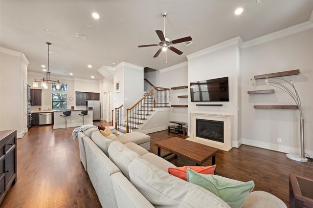 1629 Upland Lakes, Houston, TX 77043