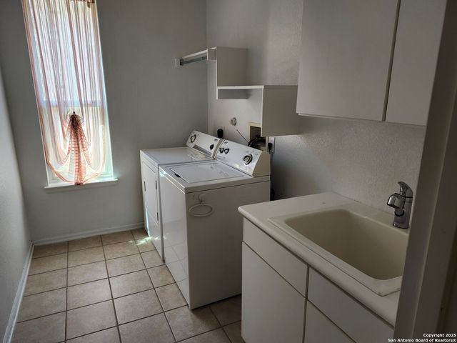 4739 BECKER VINE, San Antonio, TX 78253