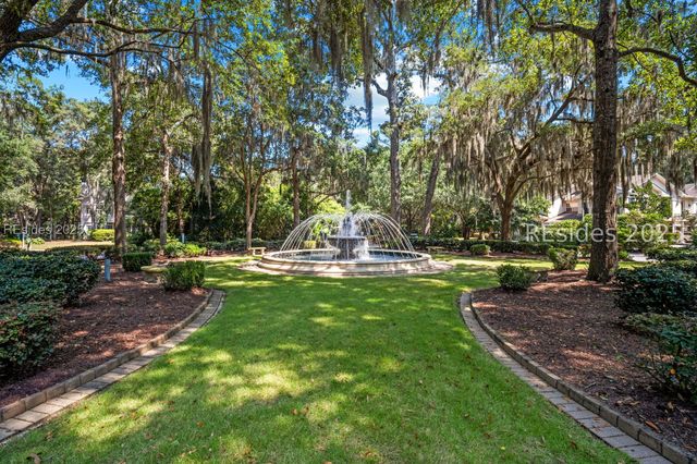 4 Indigo Run Dr Apt 711, Hilton Head Island, SC 29926