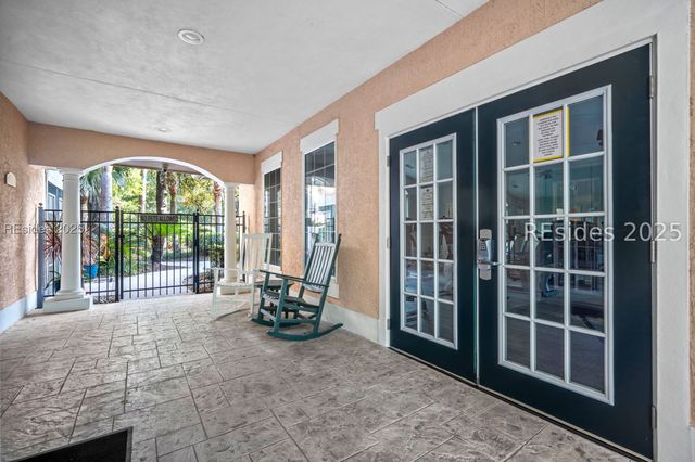 4 Indigo Run Dr Apt 711, Hilton Head Island, SC 29926
