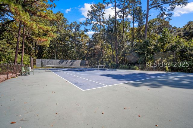 4 Indigo Run Dr Apt 711, Hilton Head Island, SC 29926