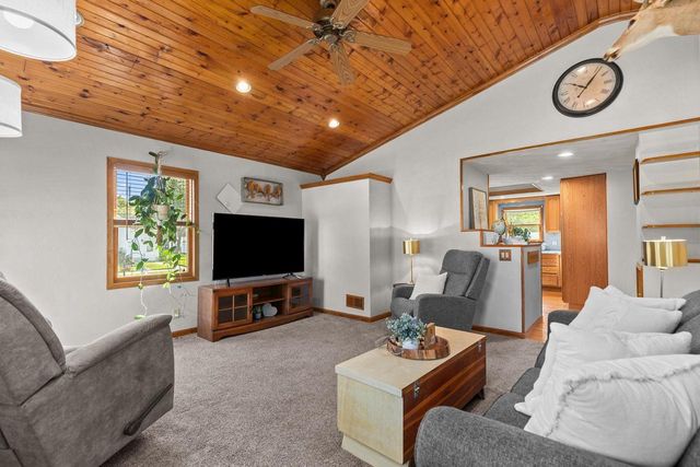 121 E 2ND STREET, Kimberly, WI 54136