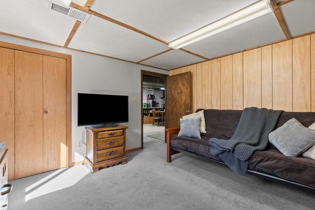 121 E 2ND STREET, Kimberly, WI 54136