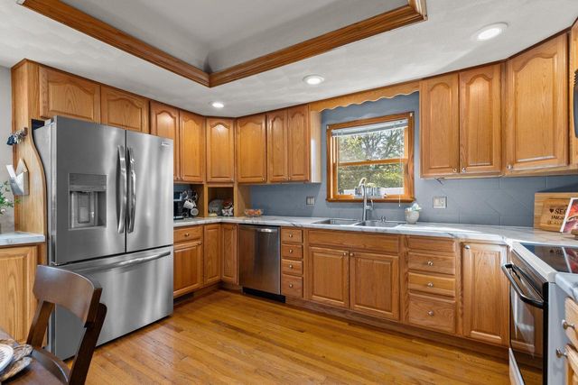 121 E 2ND STREET, Kimberly, WI 54136