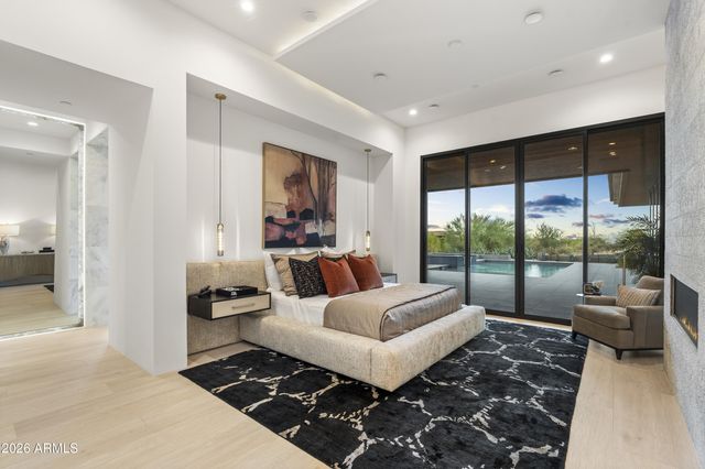 10354 E CELESTIAL Drive, Scottsdale, AZ 85262