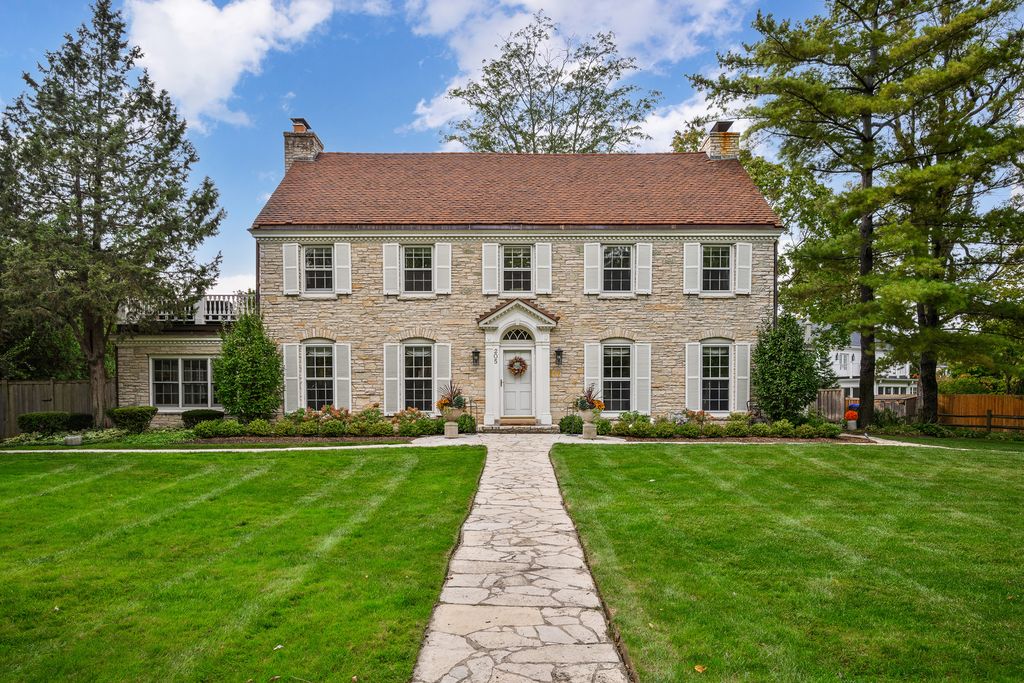 205 Scott Avenue, Winnetka, IL 60093