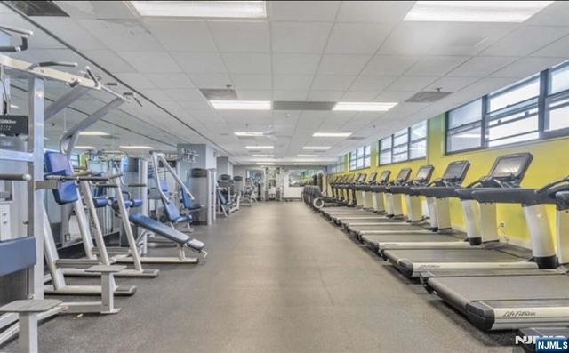 7002 JFK Blvd E 38B, Guttenberg, NJ 07093
