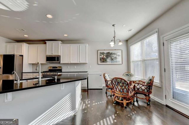 1909 Lakeview Bend Way, Buford, GA 30519